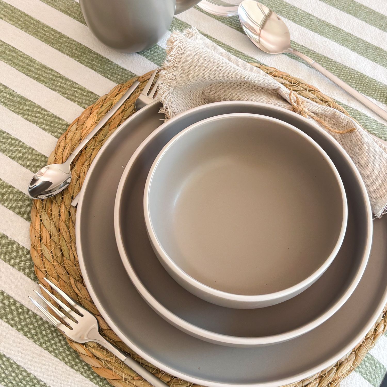 Simplit Set de Cuchillería Puglia 30 pcs — bodegón set completo acero inoxidable pulido