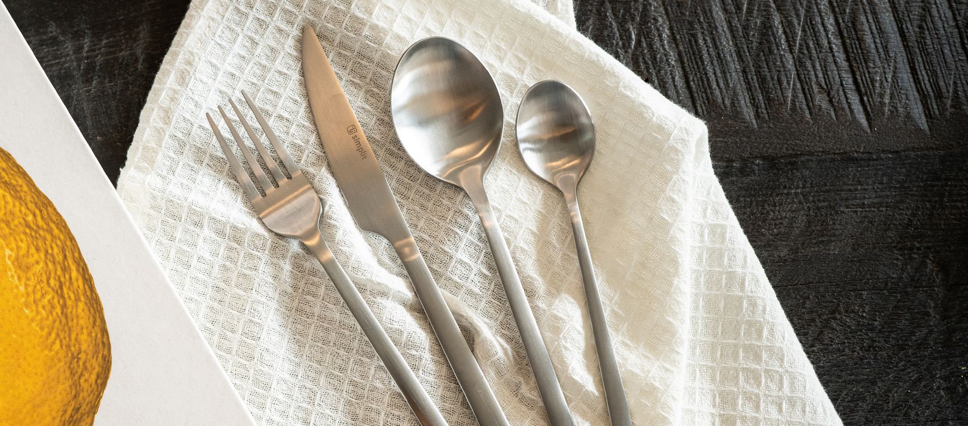 Simplit Set cubiertos Cerdeña 24 pcs acero inoxidable pulido — vista frontal set completo