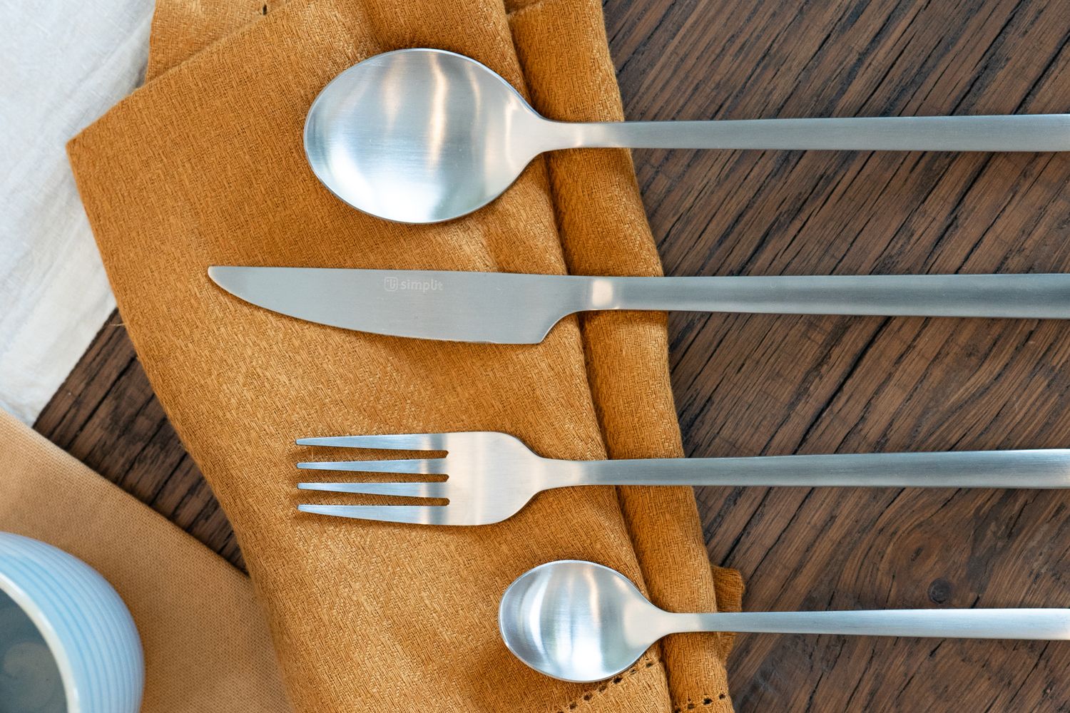 Simplit Set de Cuchillería Cerdeña 24 pcs — lay flat con tenedor, cuchillo, cuchara y cucharita acero