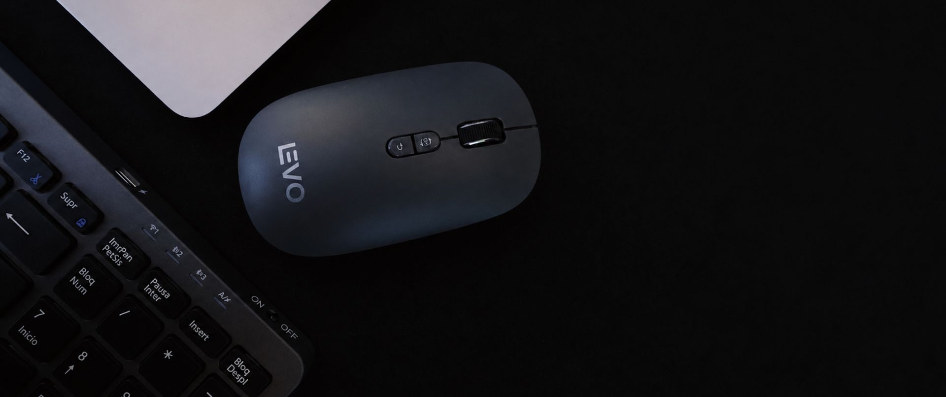 Mouse Inalambrico Ultra Slim Silencioso Velar Slim Grafito LEVO — vista de uso