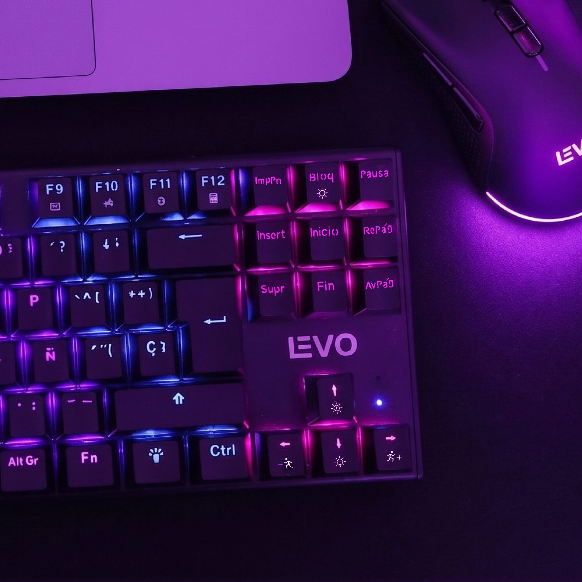LEVO Teclado Gamer NovaBlade Negro frontal