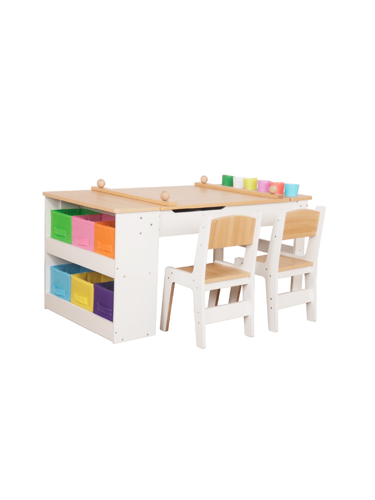 Bandú pack infantil de mesa y dos sillas de madera - detalle de la construcción y acabados