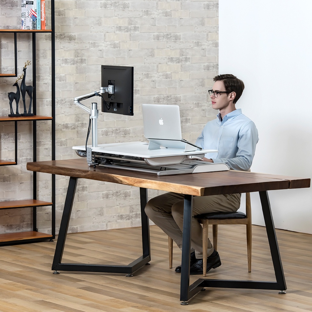 Soporte brazo para monitor LEVO Pivot con un monitor montado